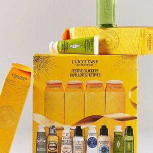 L'OCCITANE Festive Crackers Skin Care Set🤩